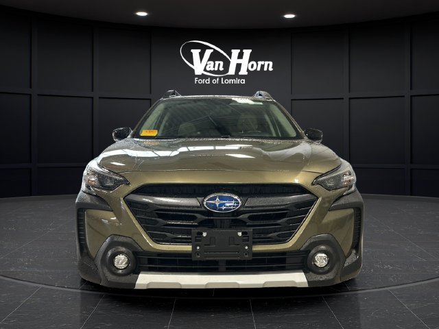 Used 2025 Subaru Outback Limited AWD/4WD image 2