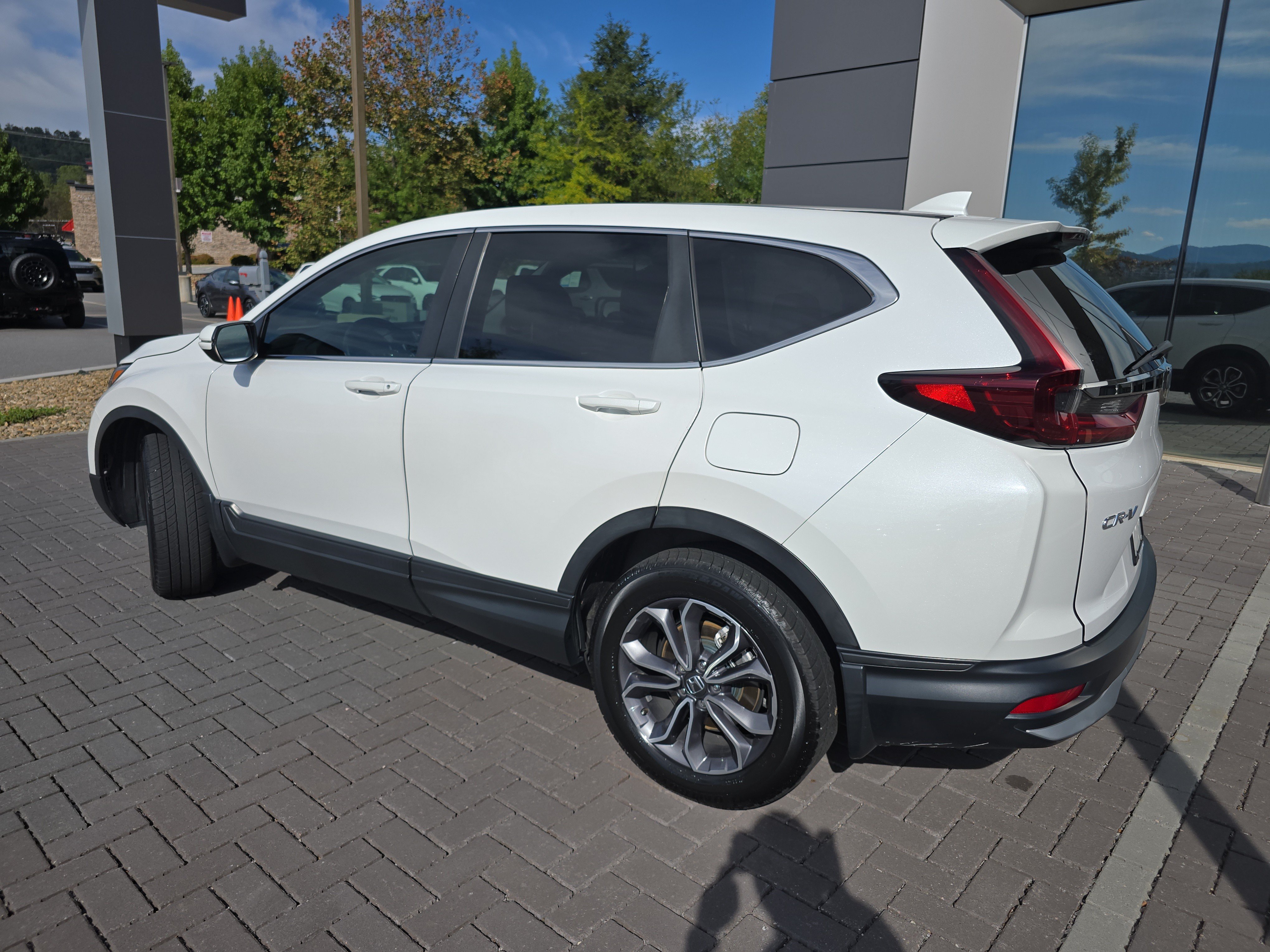 Used 2022 Honda CR-V EX-L image 7