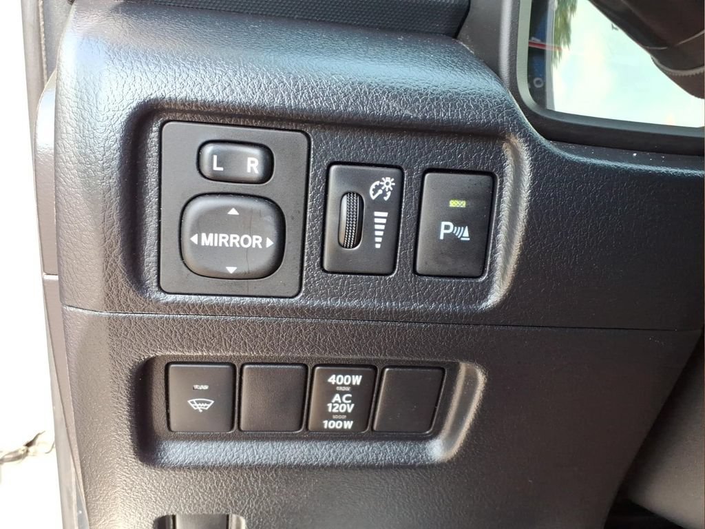 Used 2018 Toyota 4Runner Limited RWD image 12