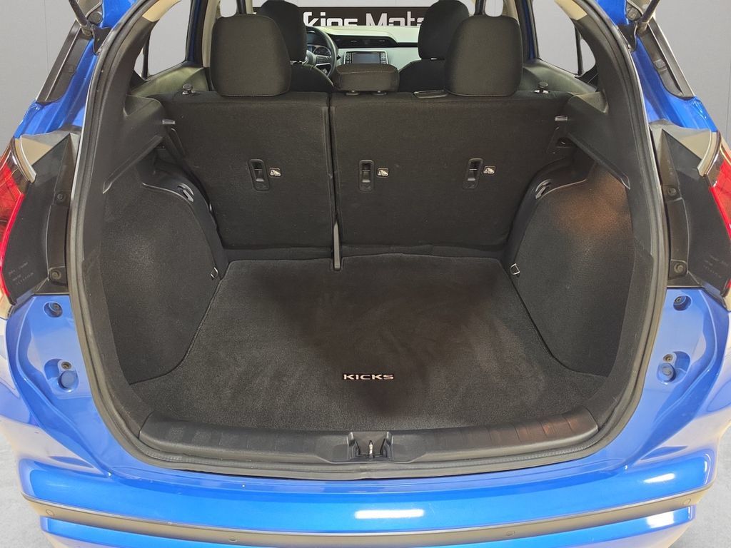 Used 2022 Nissan Kicks S w/ Interior Electronics Package FWD image 10