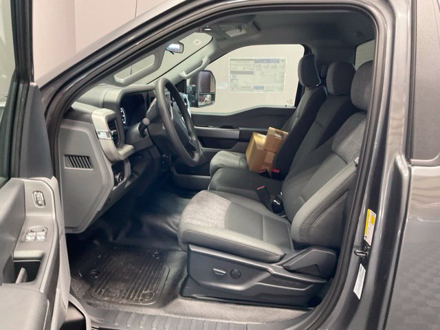 New 2026 Ford F350 XLT w/ FX4 Off-Road Package AWD/4WD image 14
