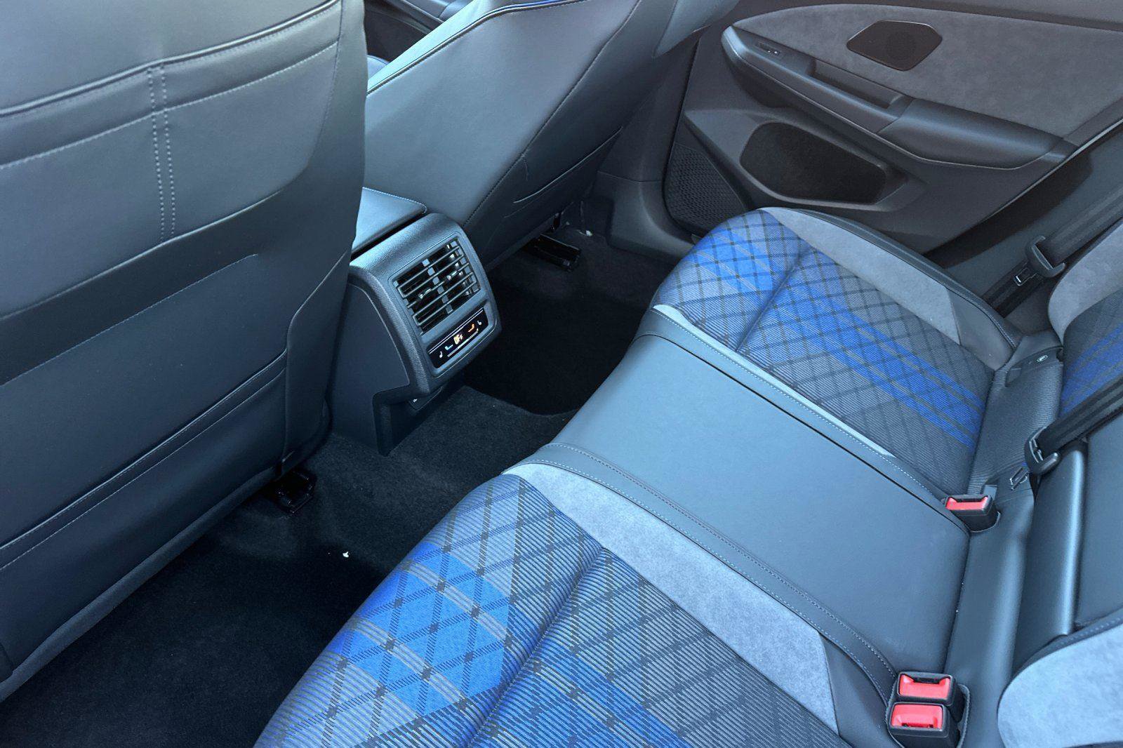 New 2026 Volkswagen Golf w/ Euro Style Package image 11