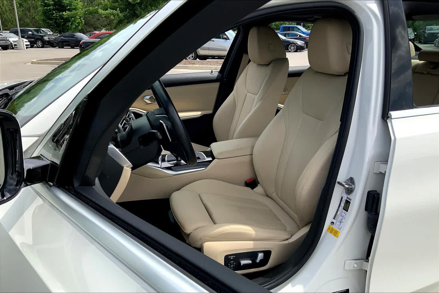 Used 2021 BMW 330i Sedan w/ Convenience Package RWD image 8