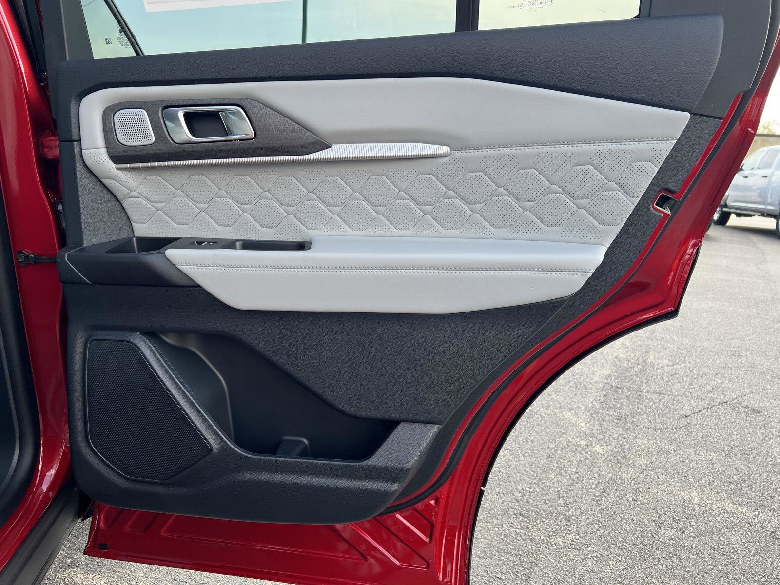 New 2026 Ford Explorer Platinum image 22