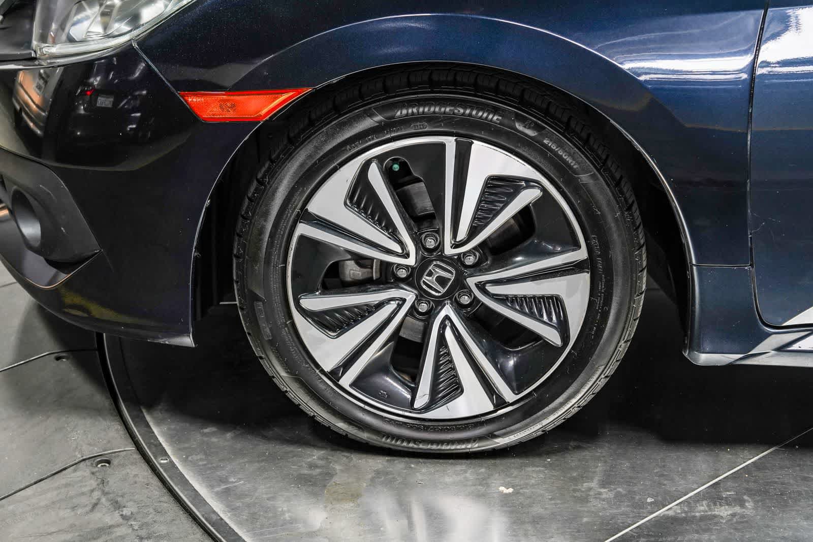 Used 2017 Honda Civic EX-T image 9