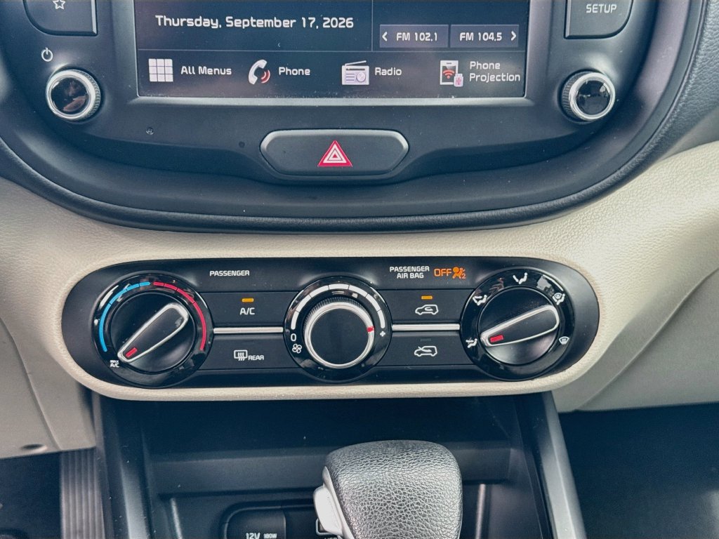 Certified 2023 Kia Soul LX w/ LX Technology Package FWD image 18