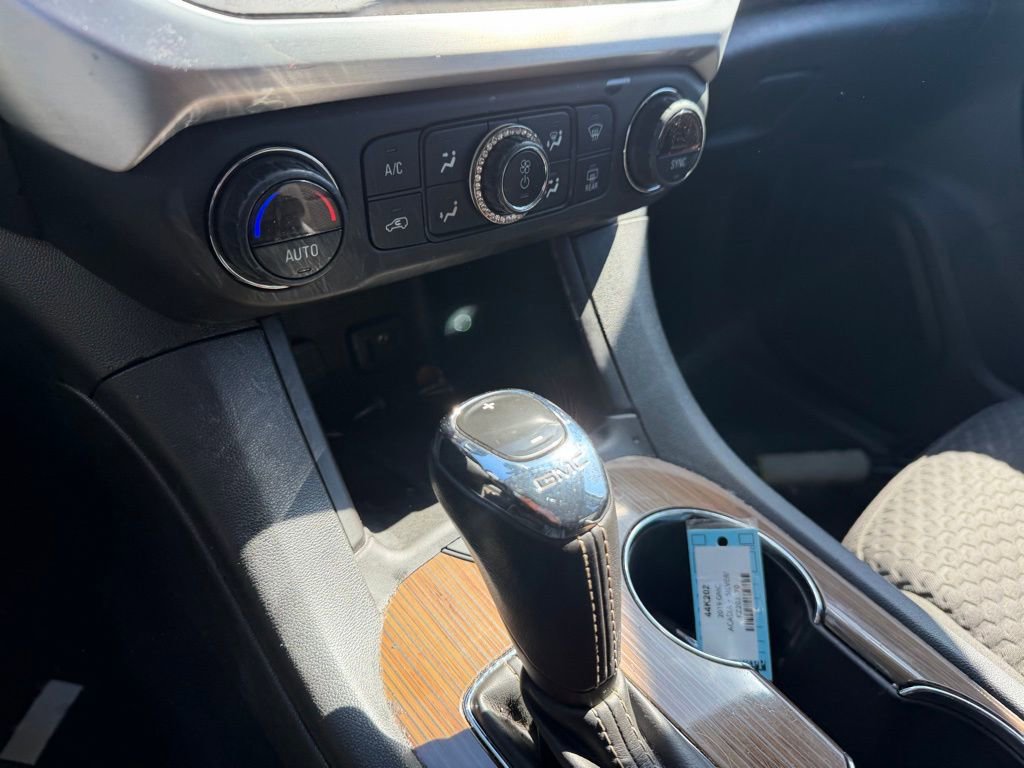 Used 2019 GMC Acadia SLE image 19