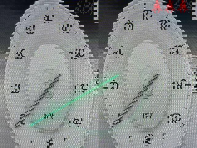 Used 2026 Genesis GV70 2.5T Select image 32