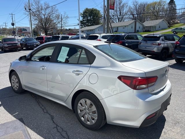 Used 2019 Kia Rio S image 4