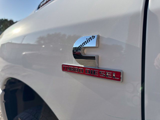 New 2027 RAM 3500 Laramie AWD/4WD image 8
