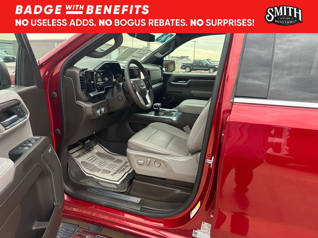 Used 2023 GMC Sierra 1500 SLT AWD/4WD image 11