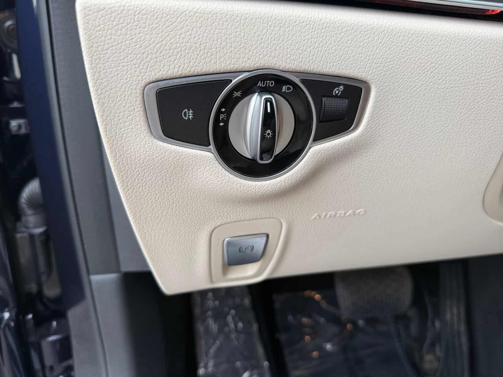 Certified 2022 Mercedes-Benz E 350 4MATIC Sedan image 26