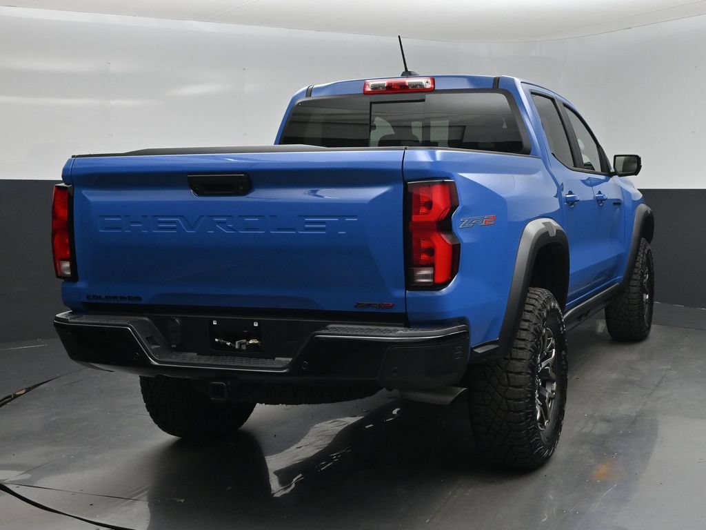 Used 2026 Chevrolet Colorado ZR2 w/ Technology Package AWD/4WD image 11