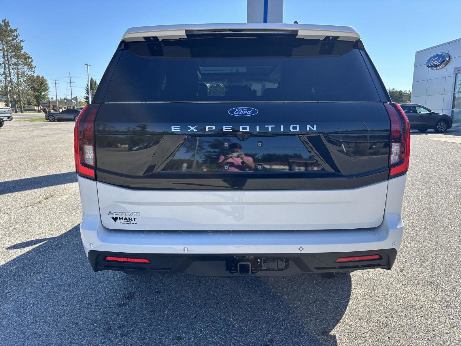 New 2025 Ford Expedition Active image 4