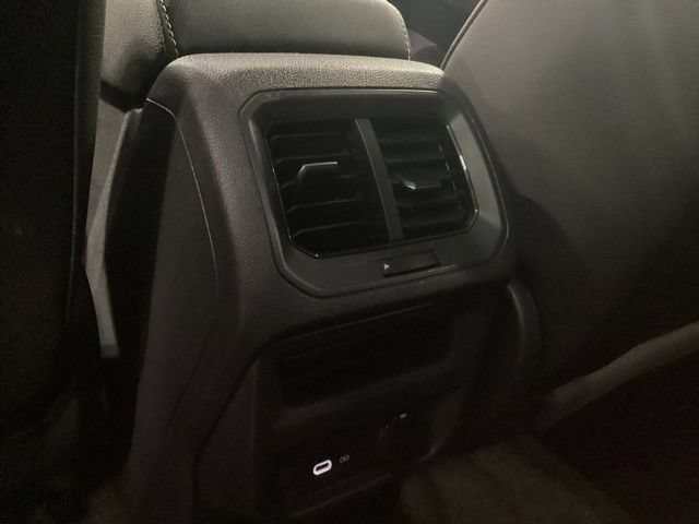 Certified 2023 Volkswagen Tiguan SE R-Line AWD/4WD image 15