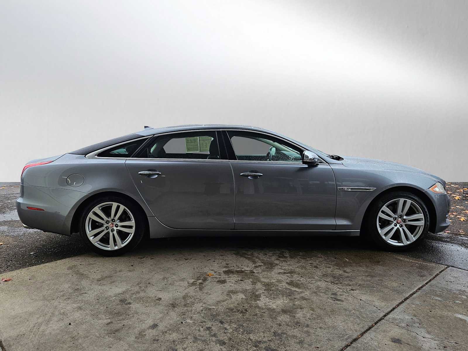 Used 2015 Jaguar XJ L Portfolio image 4