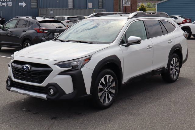 New 2025 Subaru Outback Touring XT image 2