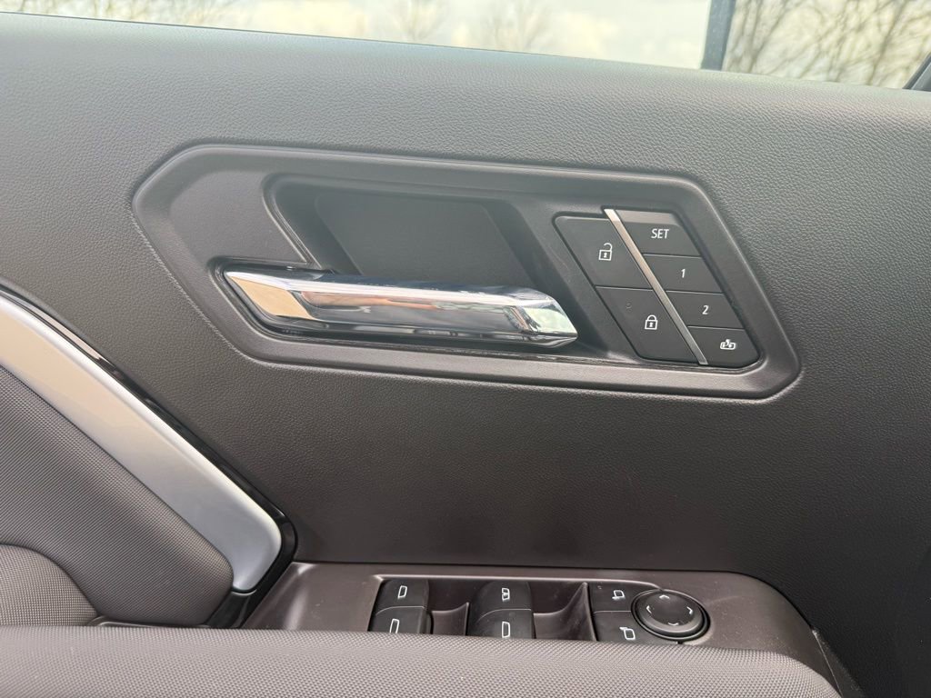 Used 2026 Chevrolet Colorado Z71 w/ Technology Package image 22