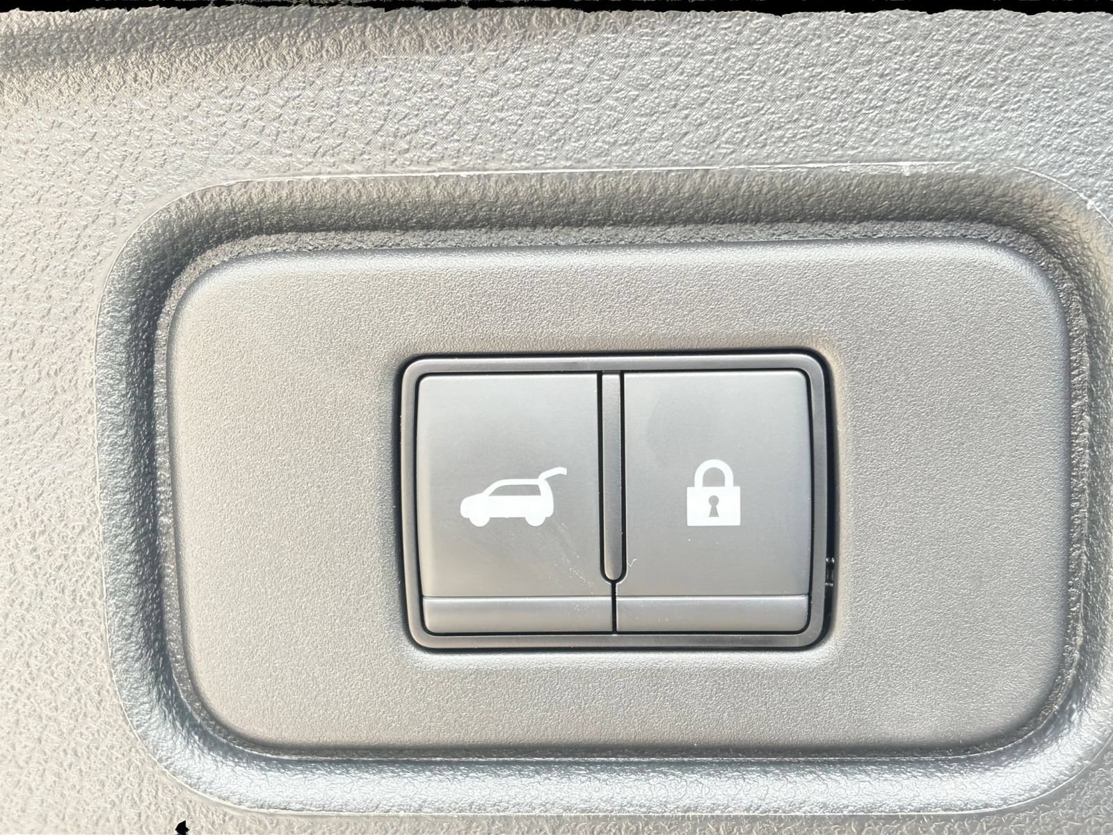 Used 2026 Nissan Pathfinder SL FWD image 24