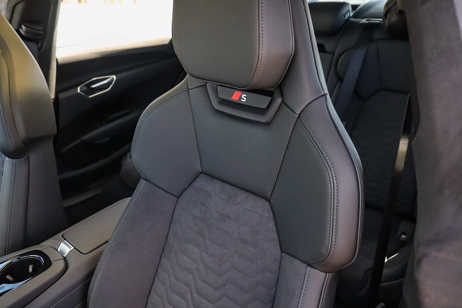 New 2026 Audi S e-tron GT Prestige AWD/4WD image 37