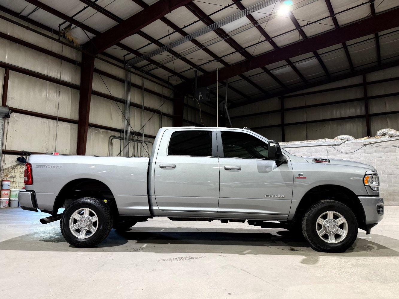 Used 2024 RAM 2500 Big Horn w/ Towing Technology Group AWD/4WD image 5