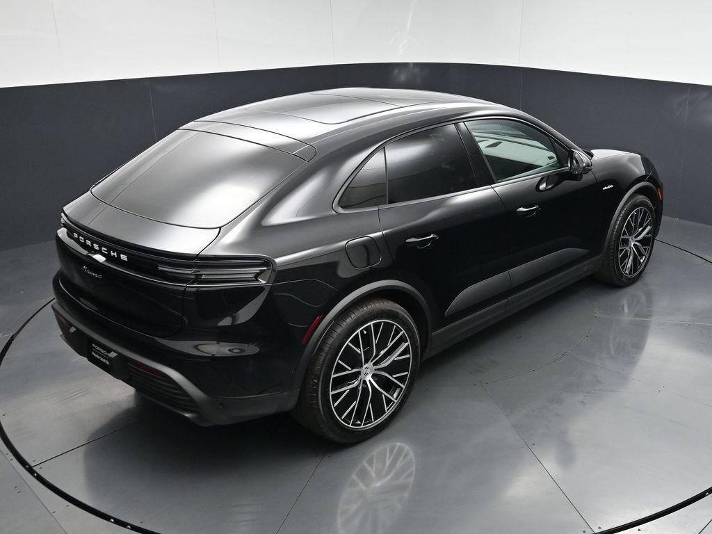 New 2026 Porsche Macan 4 Electric AWD/4WD image 19