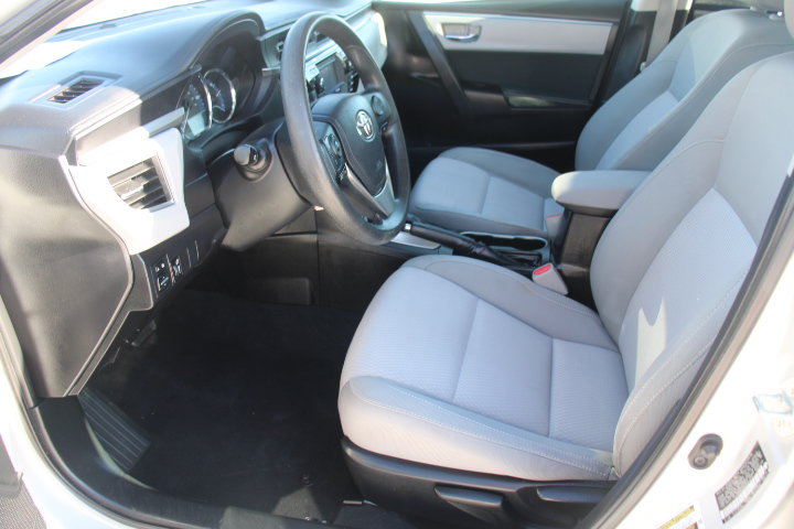 Used 2015 Toyota Corolla LE FWD image 8