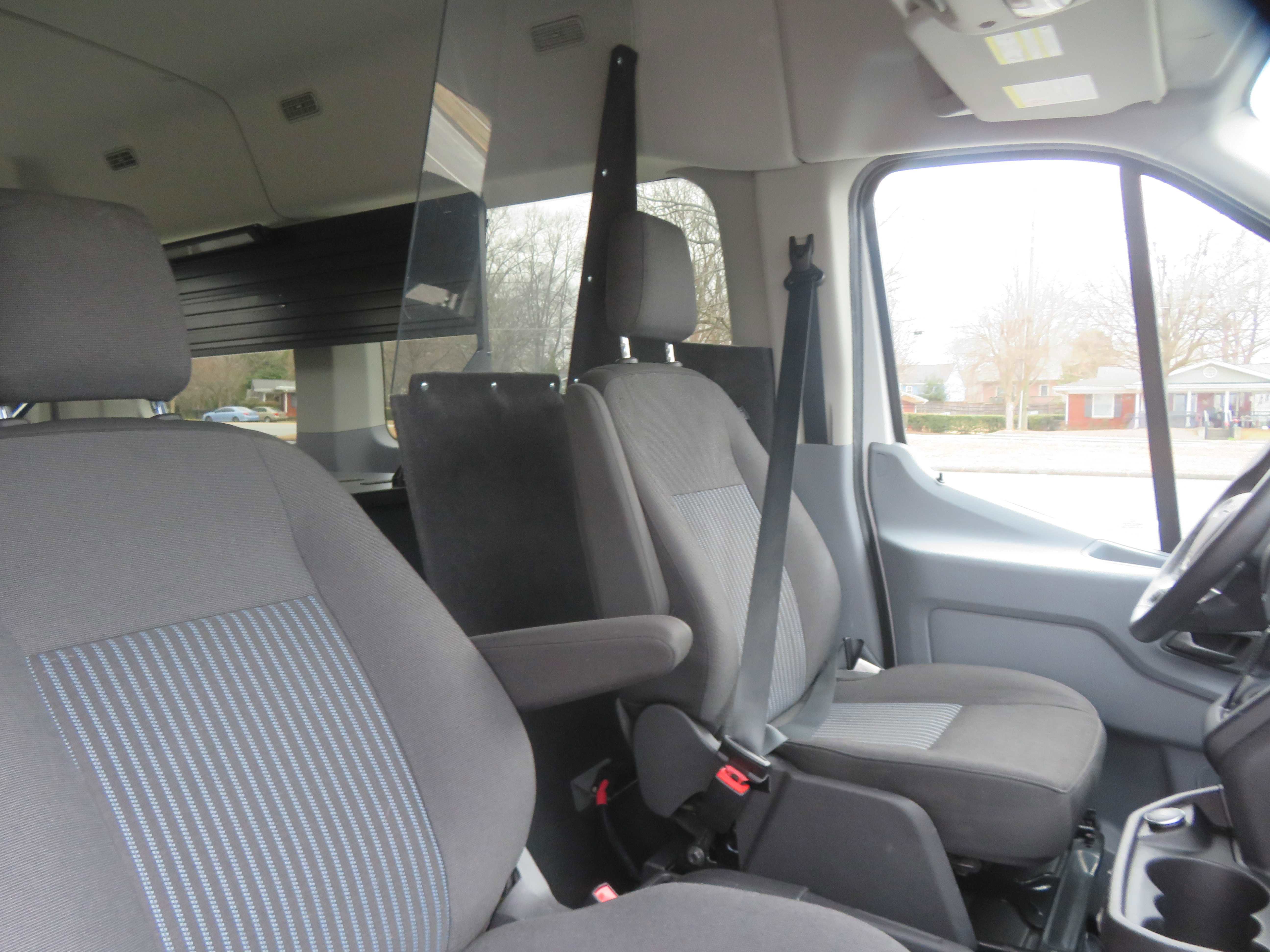 Used 2019 Ford Transit 150 XLT image 39
