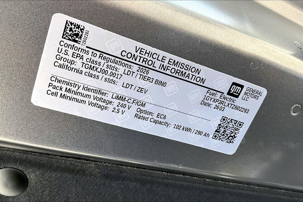 New 2026 Cadillac Lyriq V w/ LPO, Floor Liner Package AWD/4WD image 18
