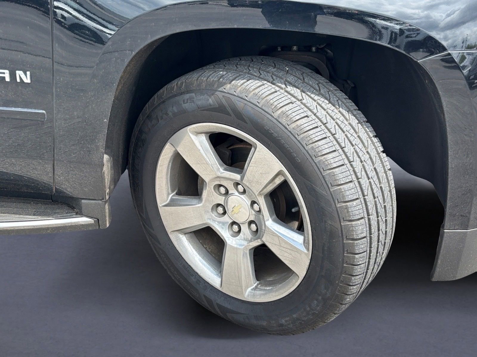 Used 2017 Chevrolet Suburban Premier AWD/4WD image 5