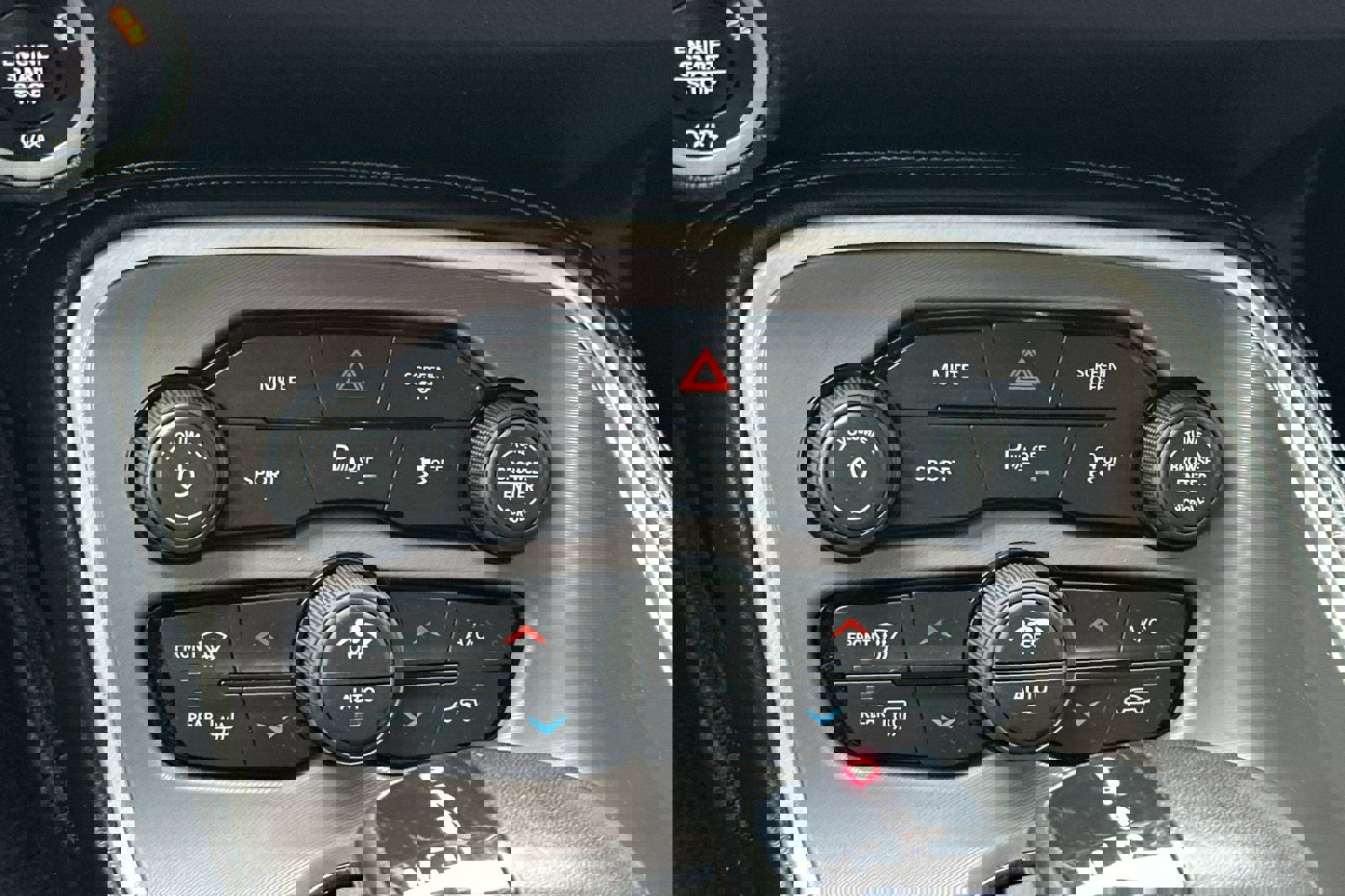 Used 2022 Dodge Challenger GT AWD/4WD image 21