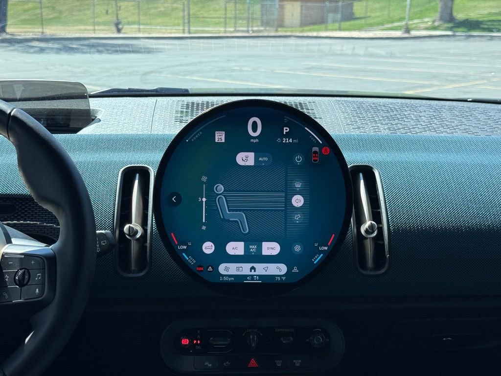 Used 2025 MINI Cooper Countryman S w/ Comfort Package Max image 13