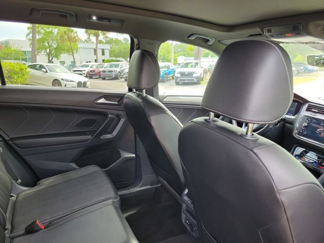 Used 2022 Volkswagen Tiguan SE R-Line AWD/4WD image 31