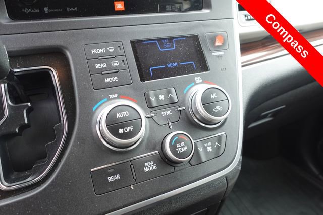 Used 2017 Toyota Sienna Limited Premium FWD image 20
