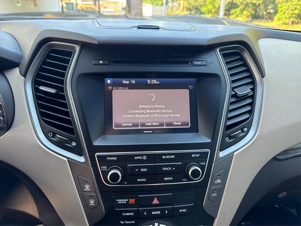 Used 2017 Hyundai Santa Fe Sport FWD image 35