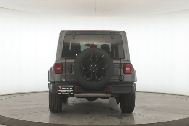 Used 2025 Jeep Wrangler Unlimited Sahara image 11
