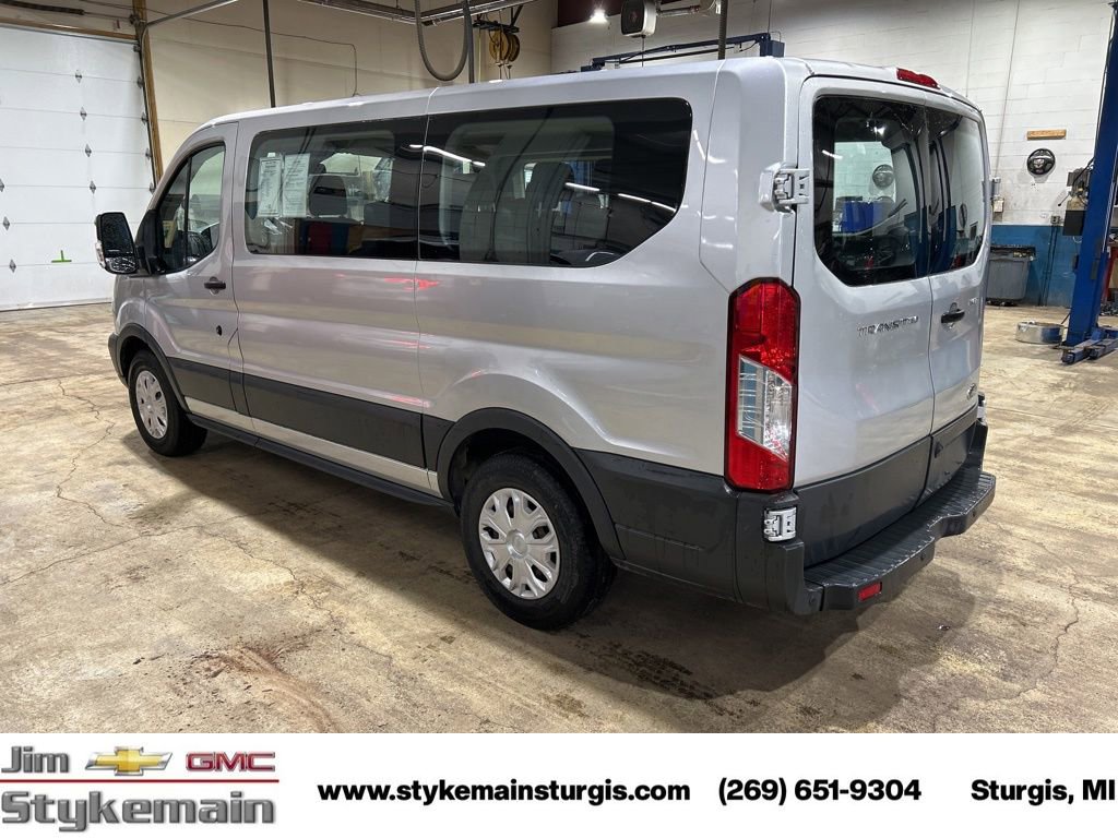 Used 2017 Ford Transit 150 XLT RWD image 7