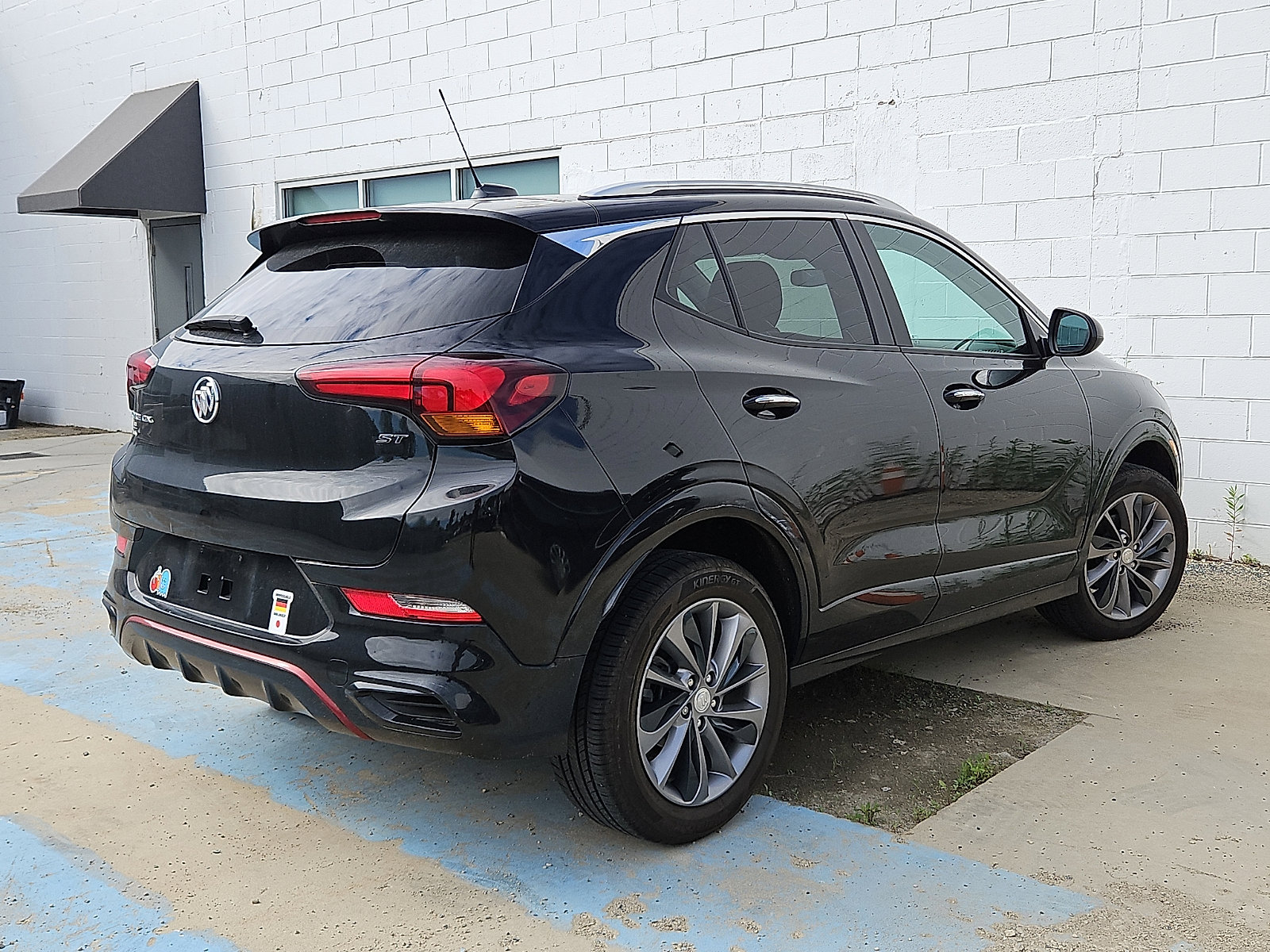 Used 2023 Buick Encore GX Select w/ Sport Touring Package FWD image 6