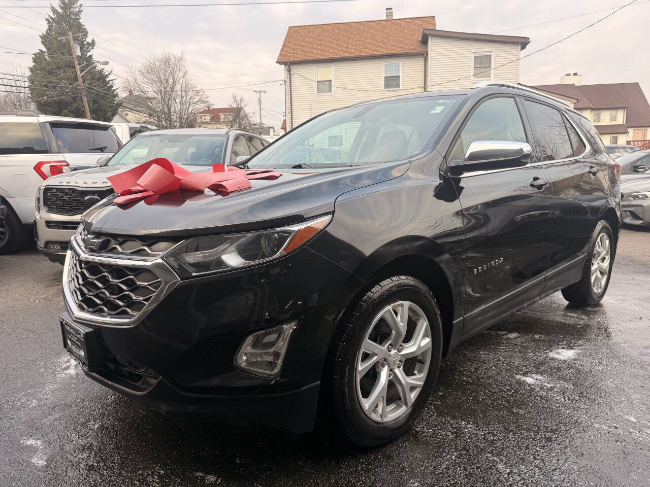 Used 2019 Chevrolet Equinox LT image 2