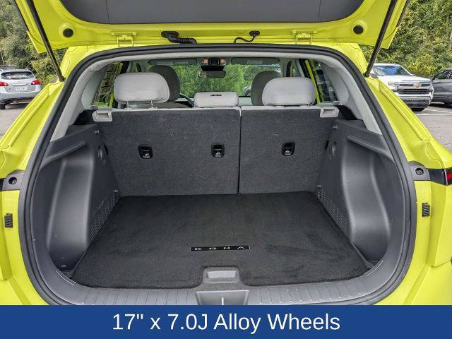 Used 2025 Hyundai Kona SE FWD image 7