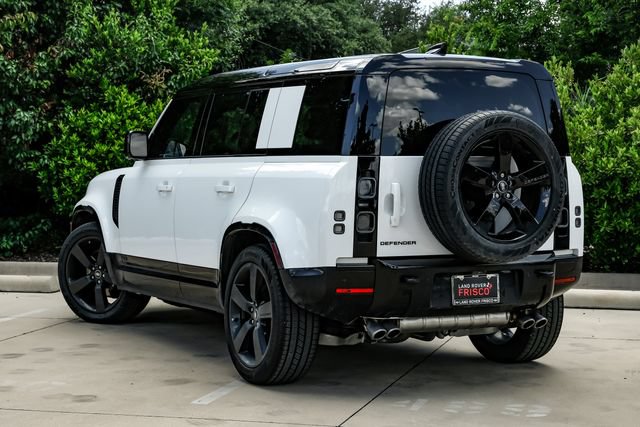 Used 2025 Land Rover Defender 110 V8 AWD/4WD image 12