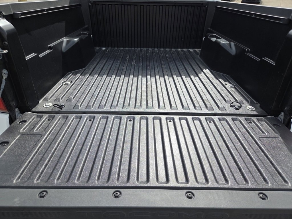 Used 2024 Toyota Tacoma SR5 image 24