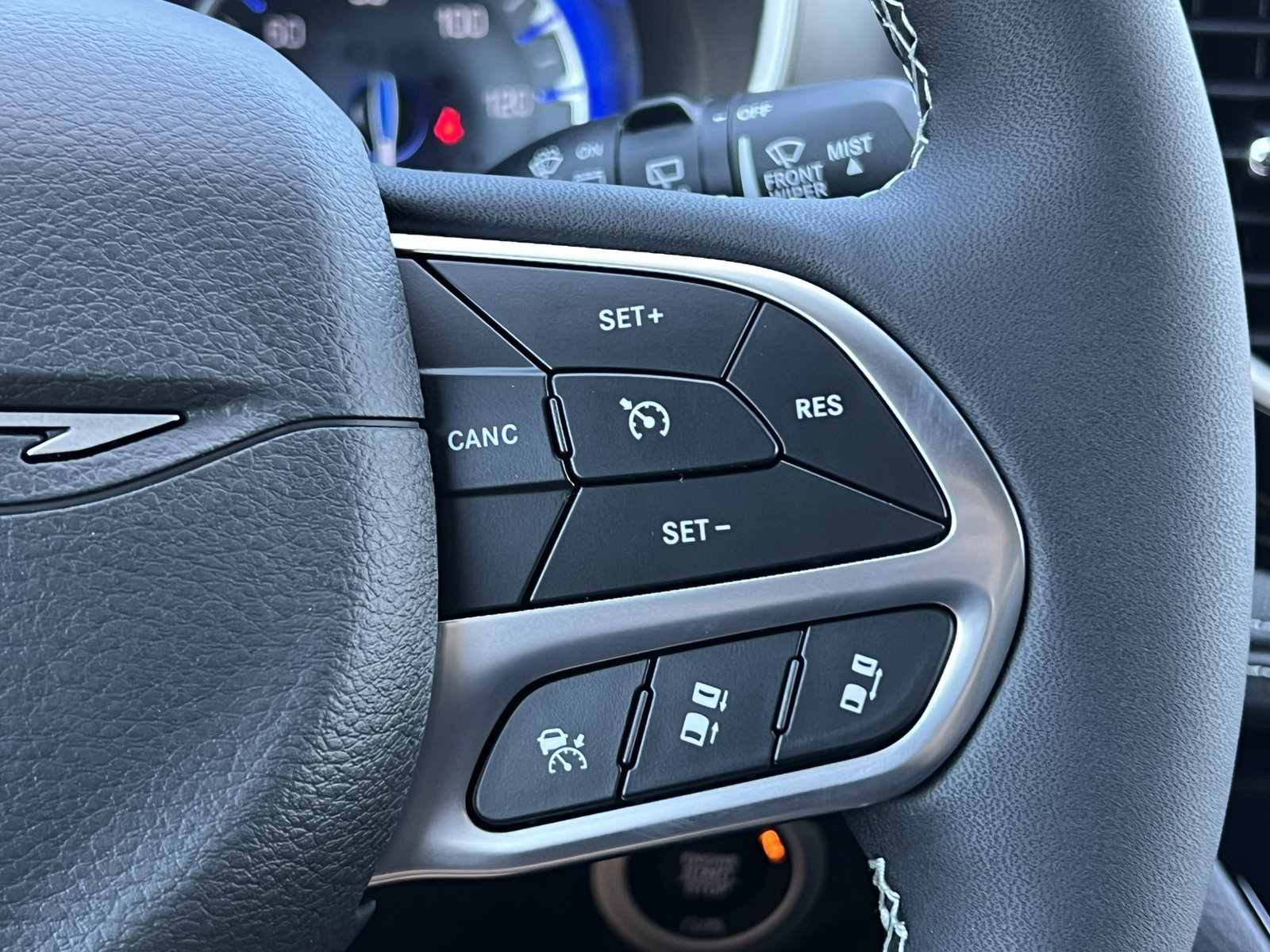 New 2027 Chrysler Pacifica Limited AWD/4WD image 21