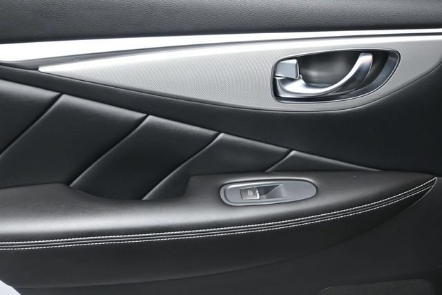 Used 2023 INFINITI Q50 Luxe w/ Cargo Package RWD image 11