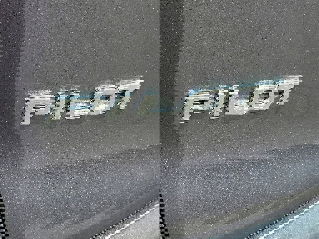 Used 2016 Honda Pilot Elite image 22