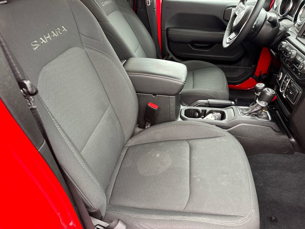Used 2022 Jeep Wrangler Unlimited Sahara image 13