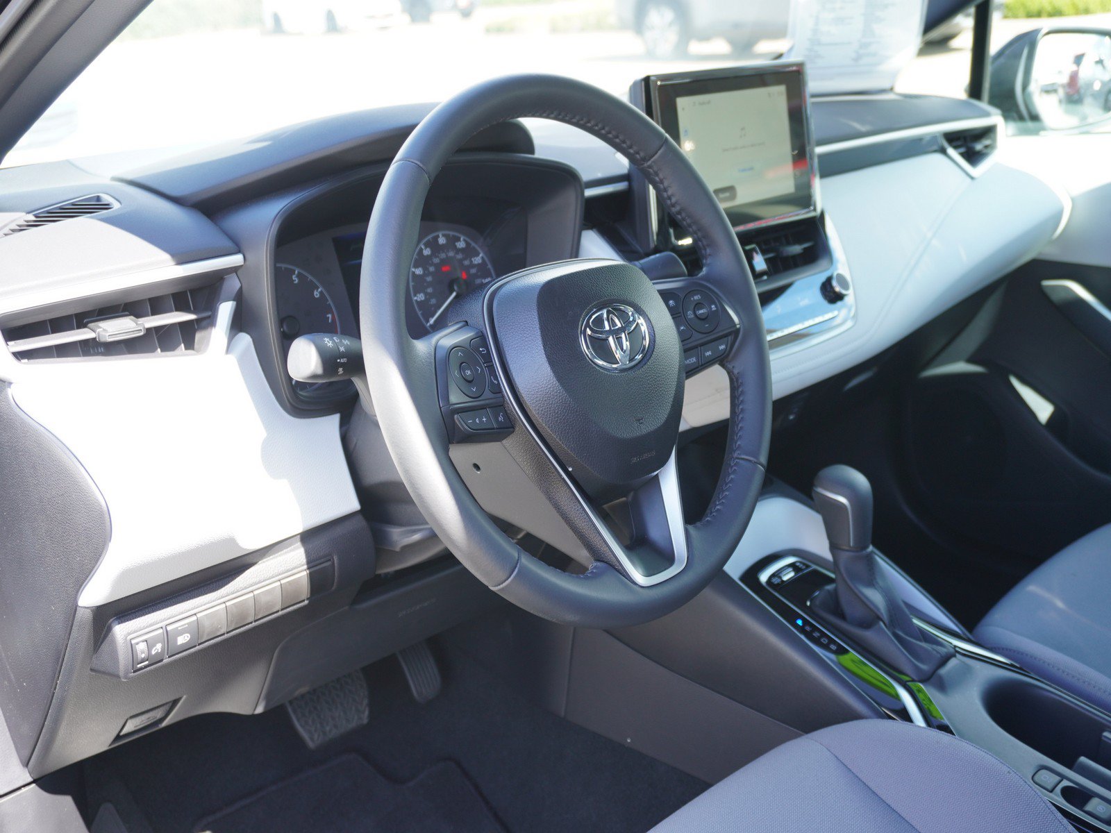 Used 2025 Toyota Corolla SE FWD image 18