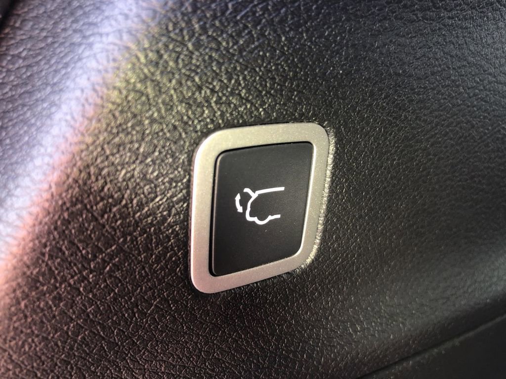 New 2026 Chrysler Pacifica Select FWD image 10