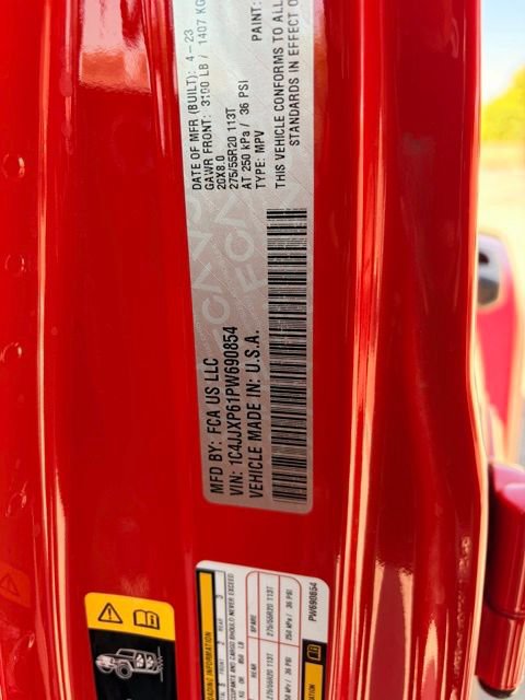 Used 2023 Jeep Wrangler Unlimited Sahara AWD/4WD image 22