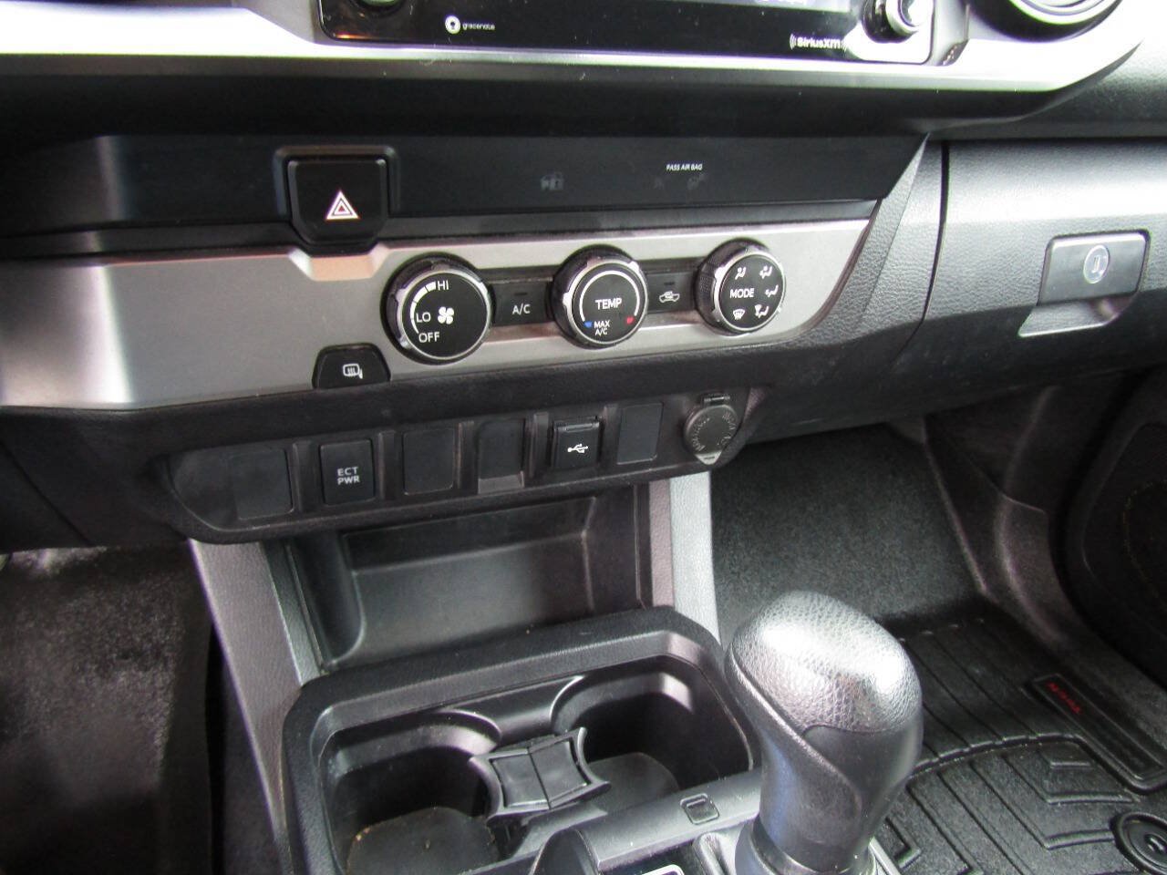 Used 2021 Toyota Tacoma SR RWD image 17
